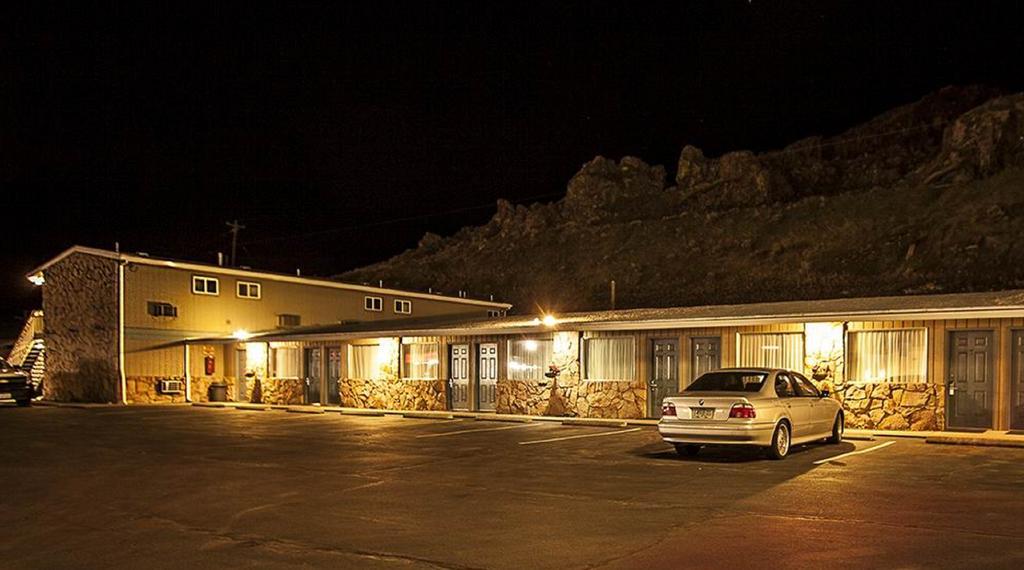 Three Rivers Inn Biggs Junction Екстериор снимка